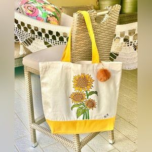 Sunflowers•Beautiful hand-painted bag with large capacity and durability,